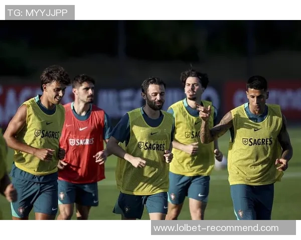 欧联杯精彩对决AC米兰大胜利物浦引发争议判罚全场沸腾